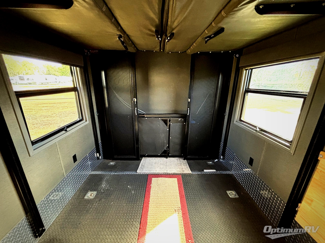 2020 DRV Luxury Suites FullHouse JX450 Photo 20