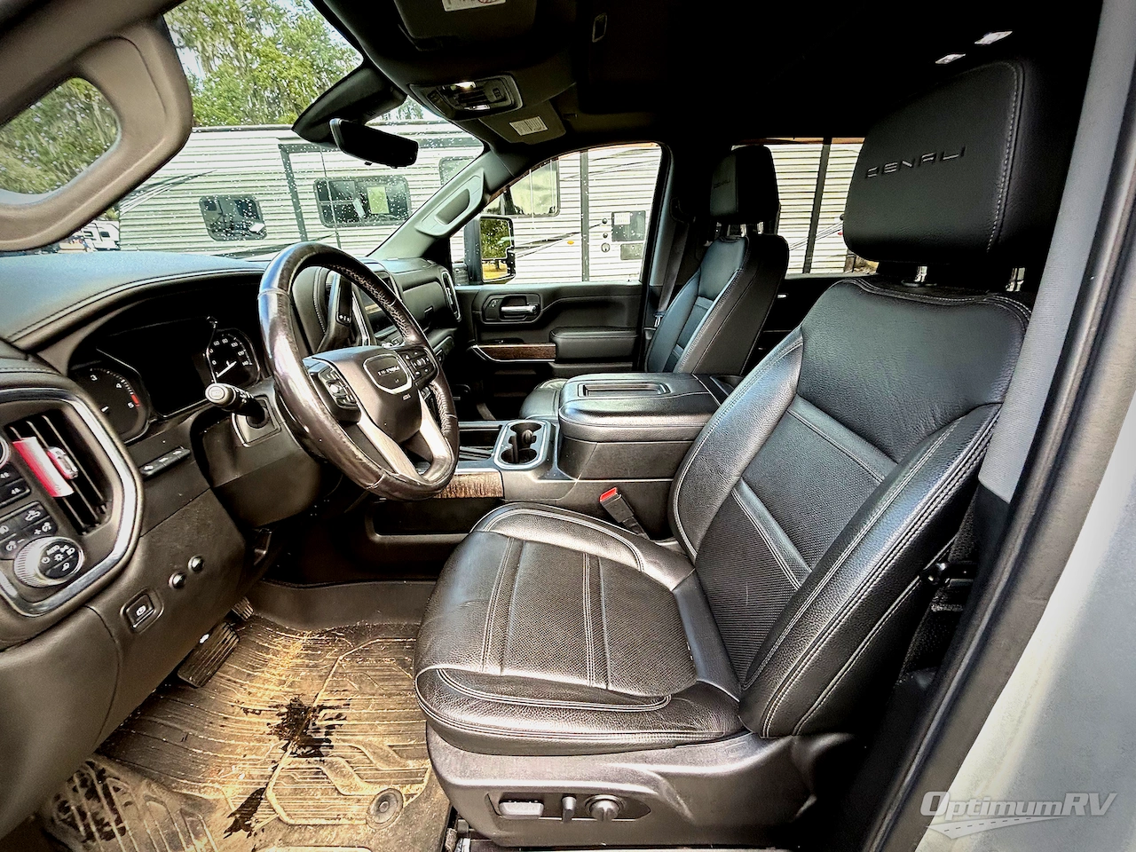 2022 GMC Denali 3500 HD Photo 8