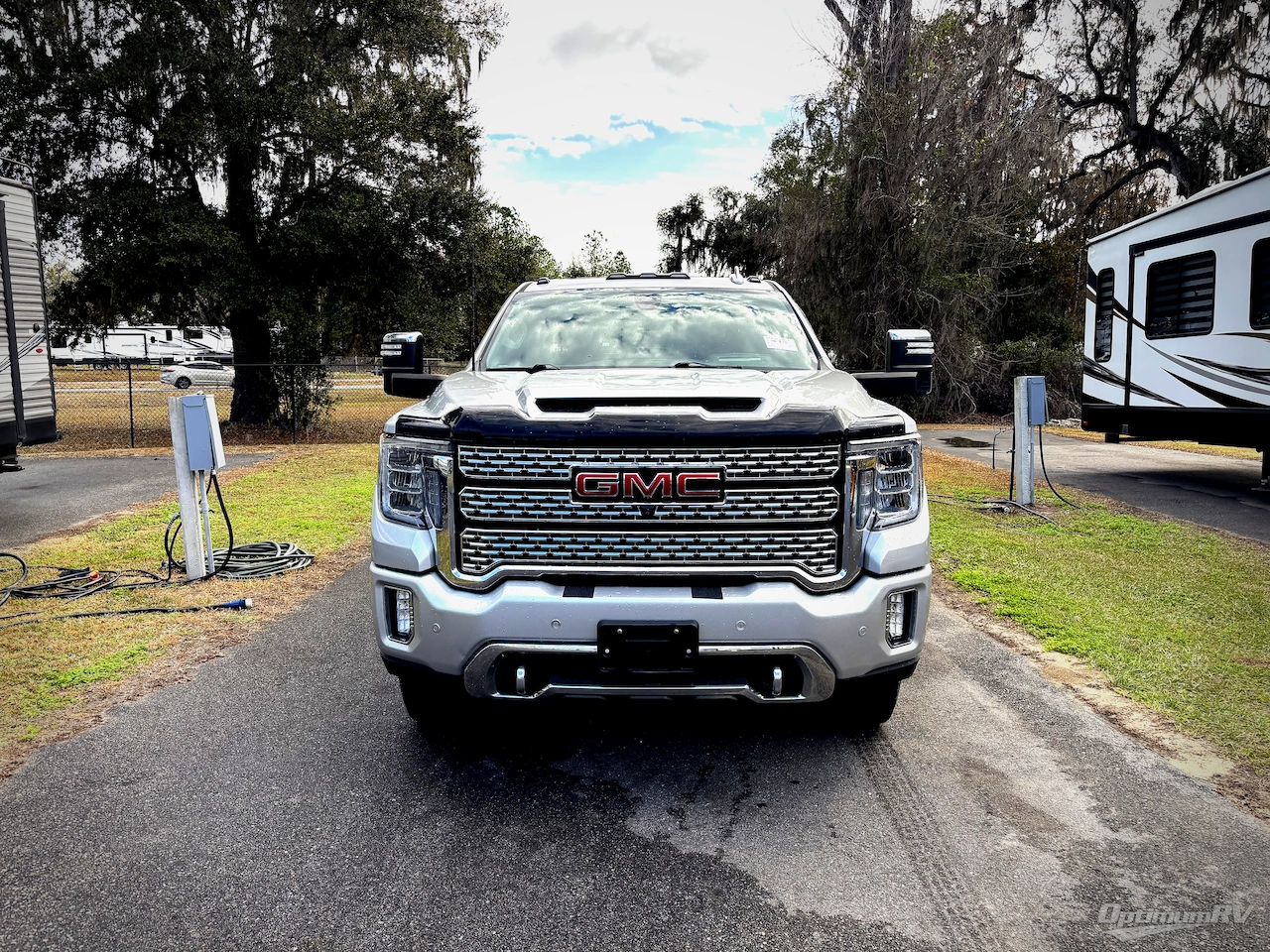 2022 GMC Denali 3500 HD Photo 6