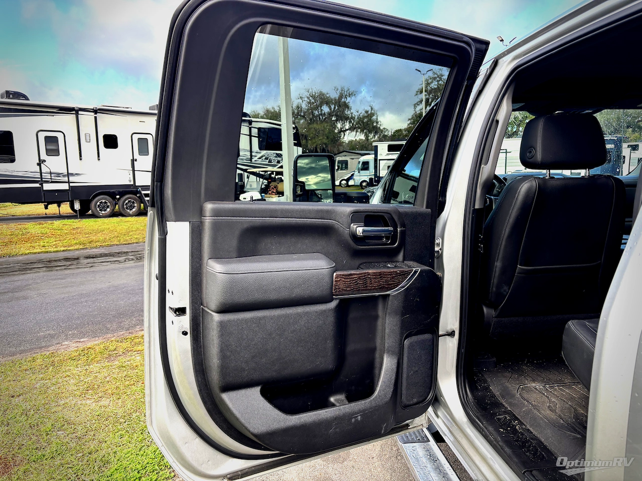 2022 GMC Denali 3500 HD Photo 12