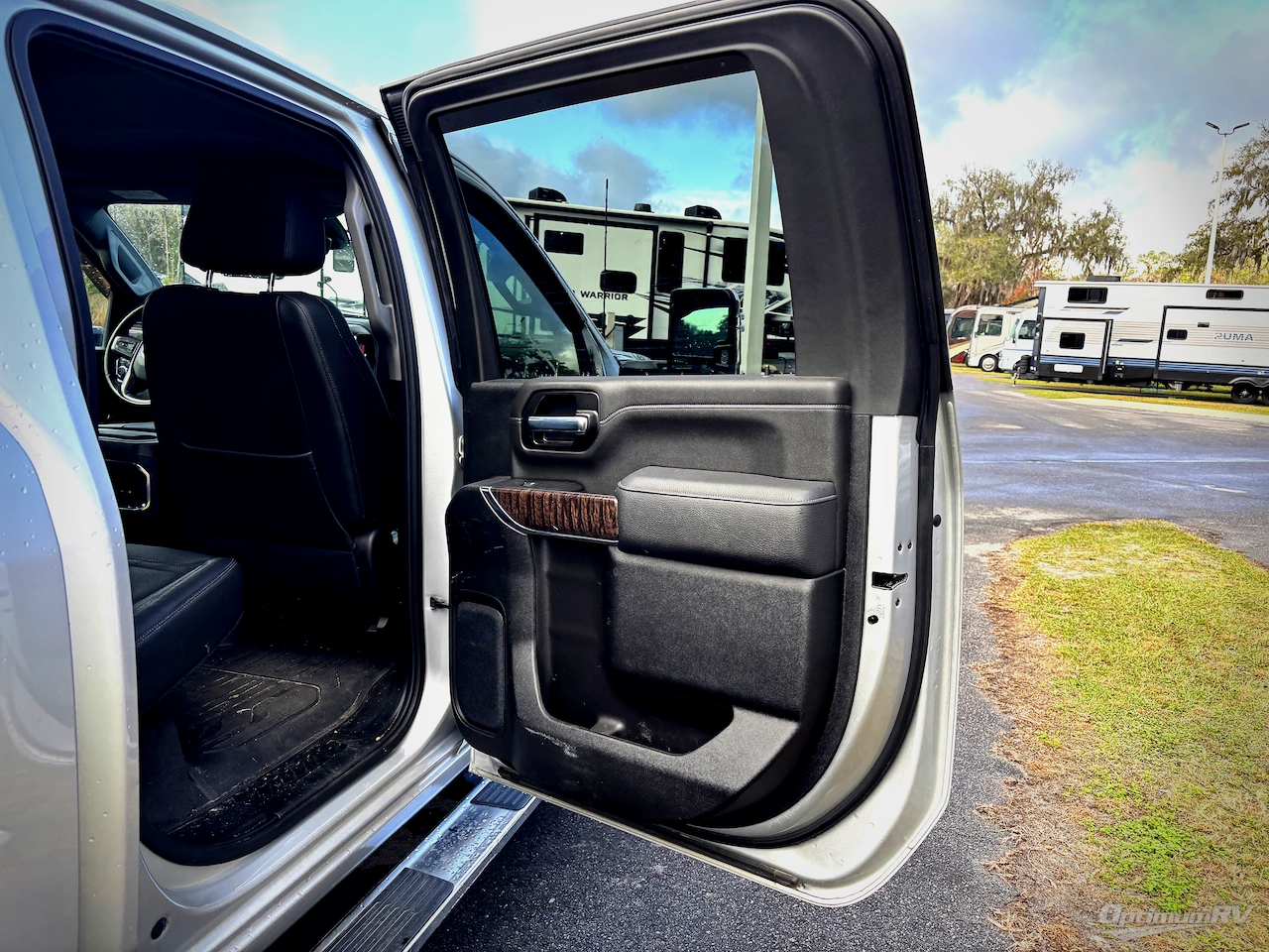 2022 GMC Denali 3500 HD Photo 19