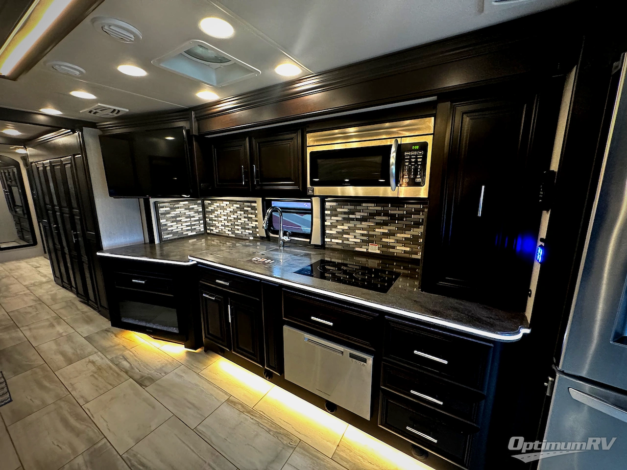 2022 Forest River Berkshire XLT 45A Photo 13