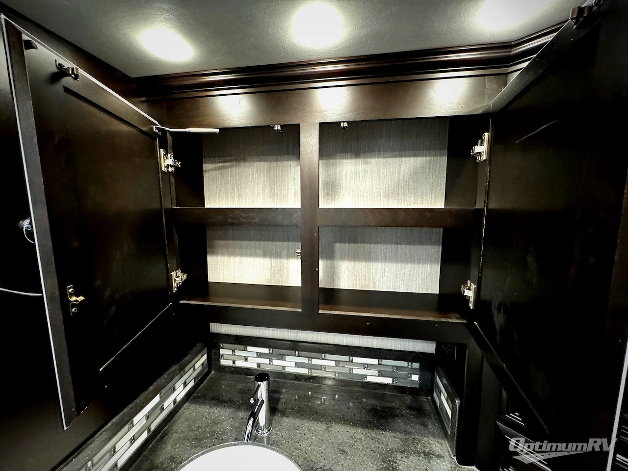 2022 Forest River Berkshire XLT 45A Photo 42