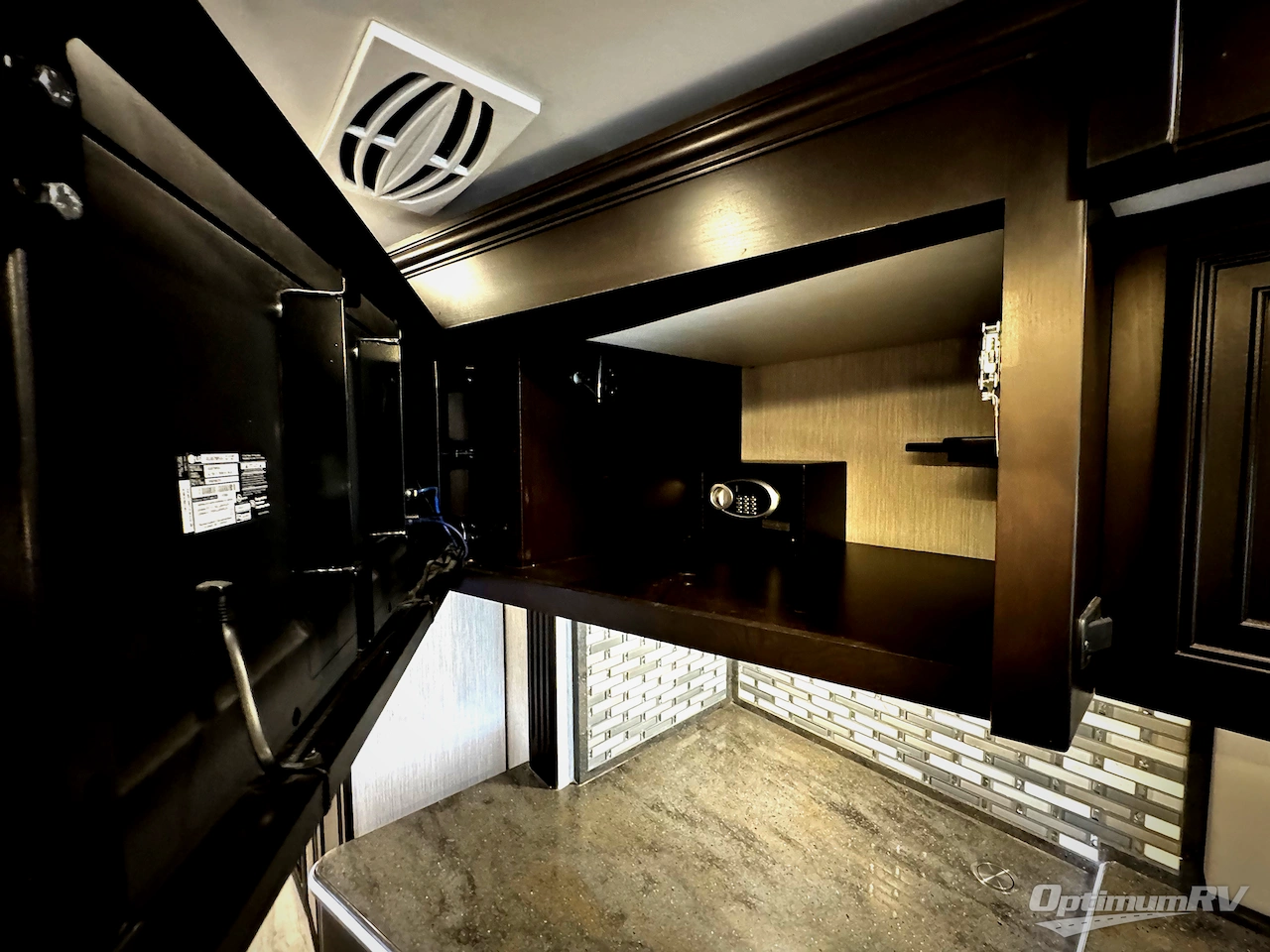 2022 Forest River Berkshire XLT 45A Photo 46