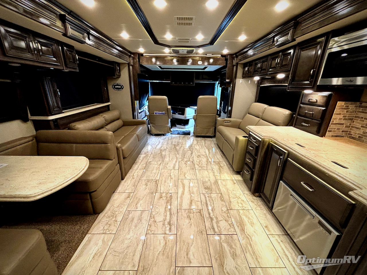 2019 Holiday Rambler Endeavor 38W Photo 5