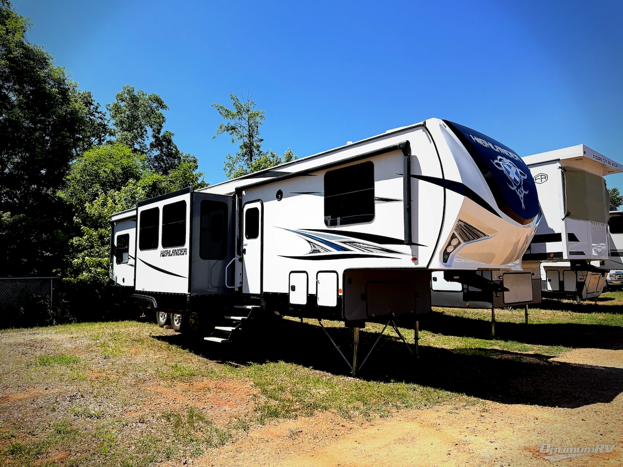 2019 Highland Ridge Highlander HF383H Photo 1