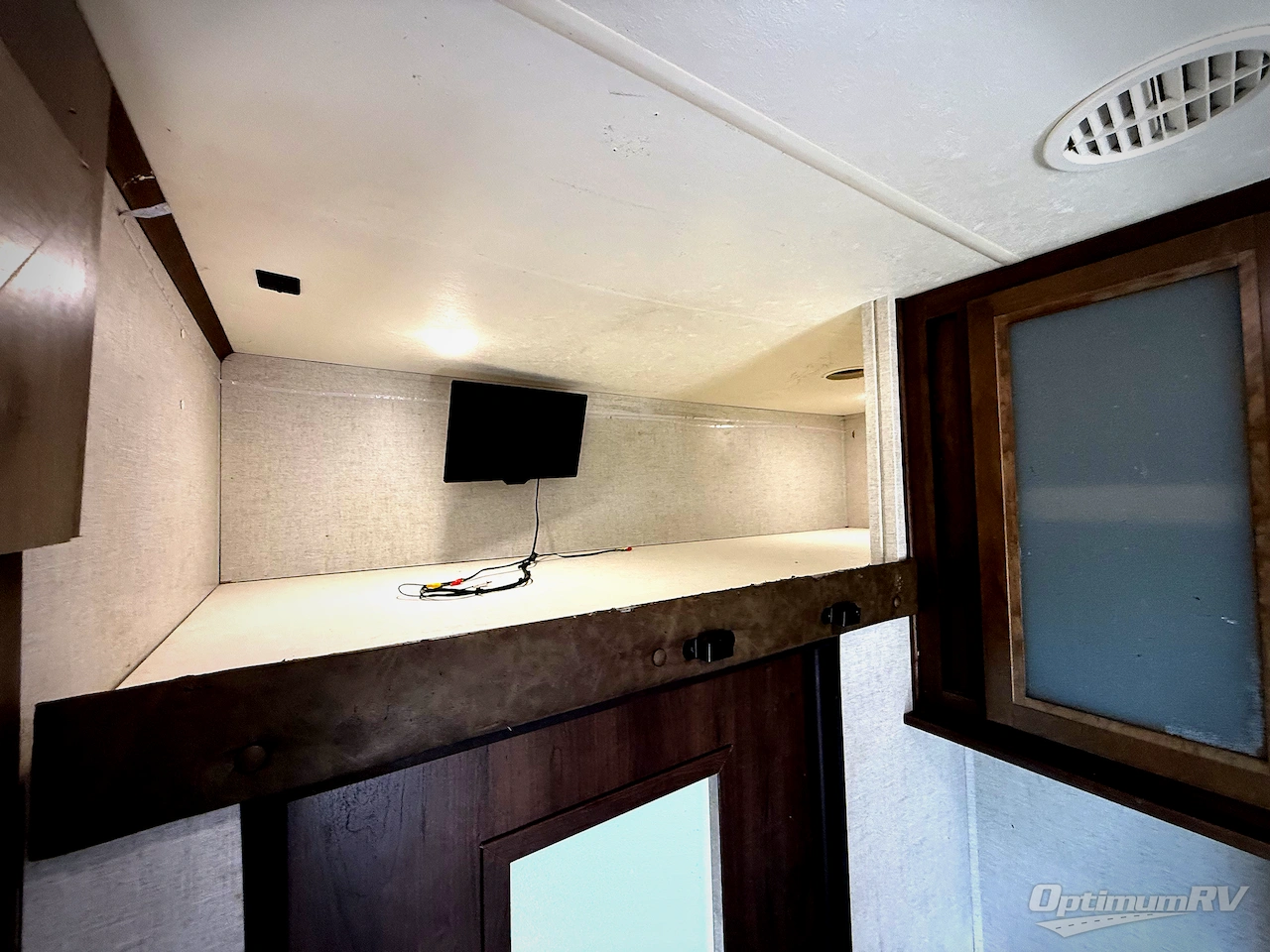 2019 Highland Ridge Highlander HF383H Photo 17