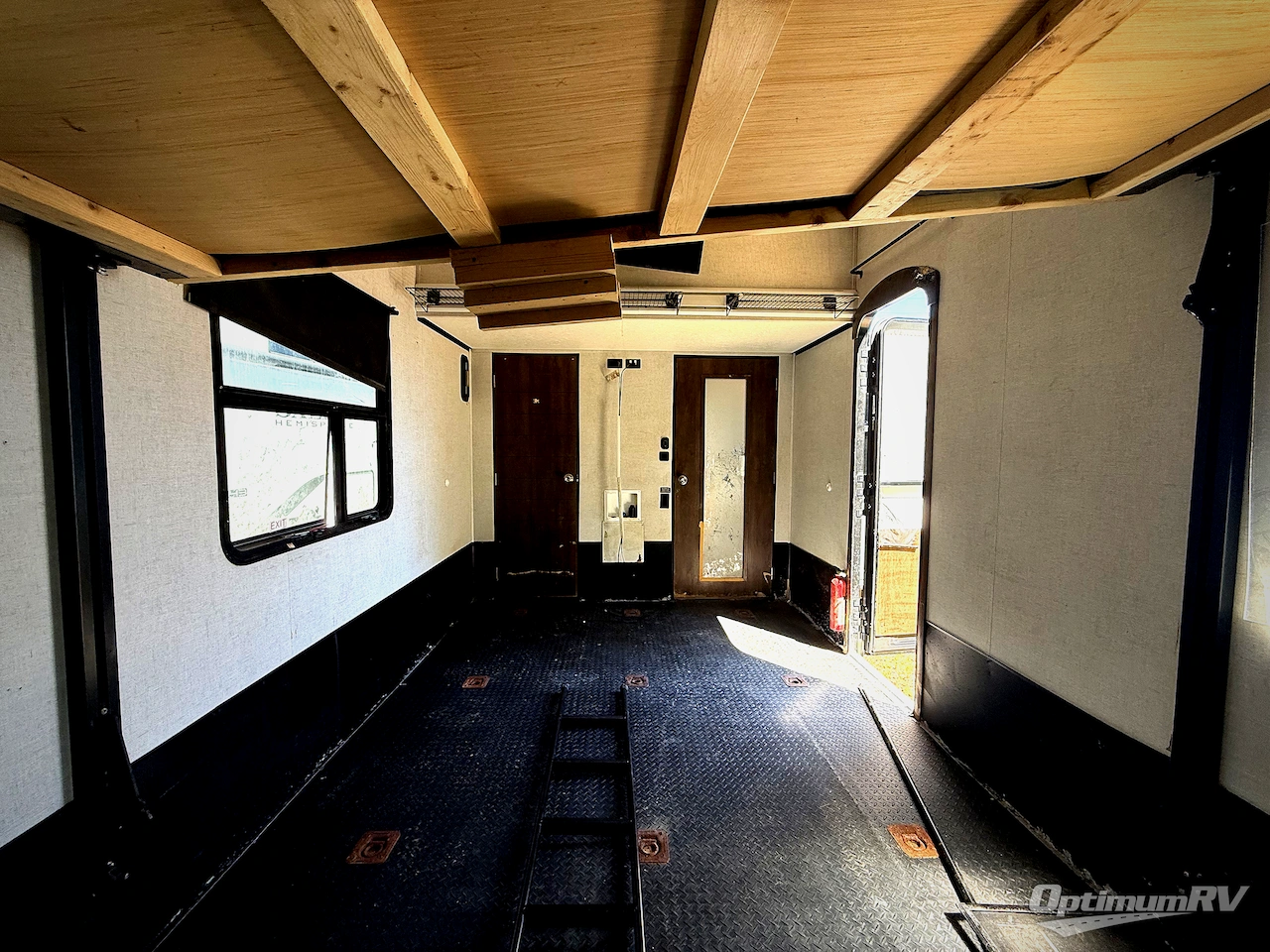 2019 Highland Ridge Highlander HF383H Photo 19
