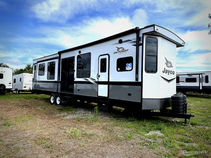 2024 Jayco Jay Flight Bungalow 40RLTS RV Photo 1