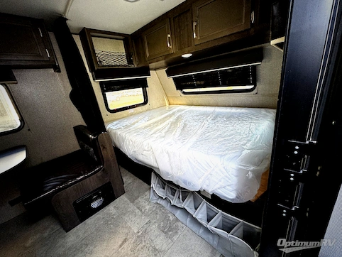 2020 Jayco Jay Flight SLX 7 174BH RV Photo 2