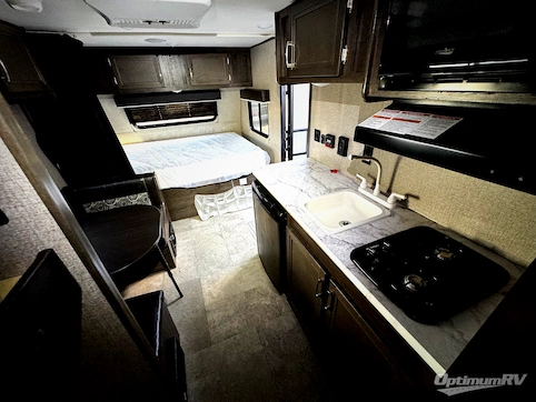 2020 Jayco Jay Flight SLX 7 174BH RV Photo 4