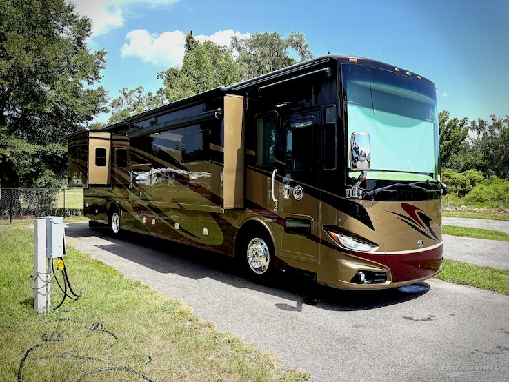 2018 Tiffin Phaeton 40 QKH RV Photo 1