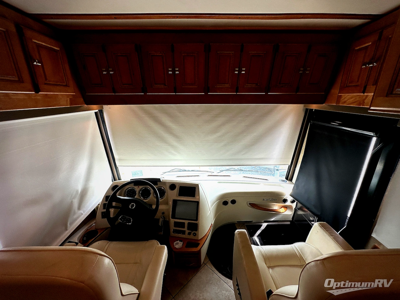 2014 Itasca Meridian 34B Photo 6