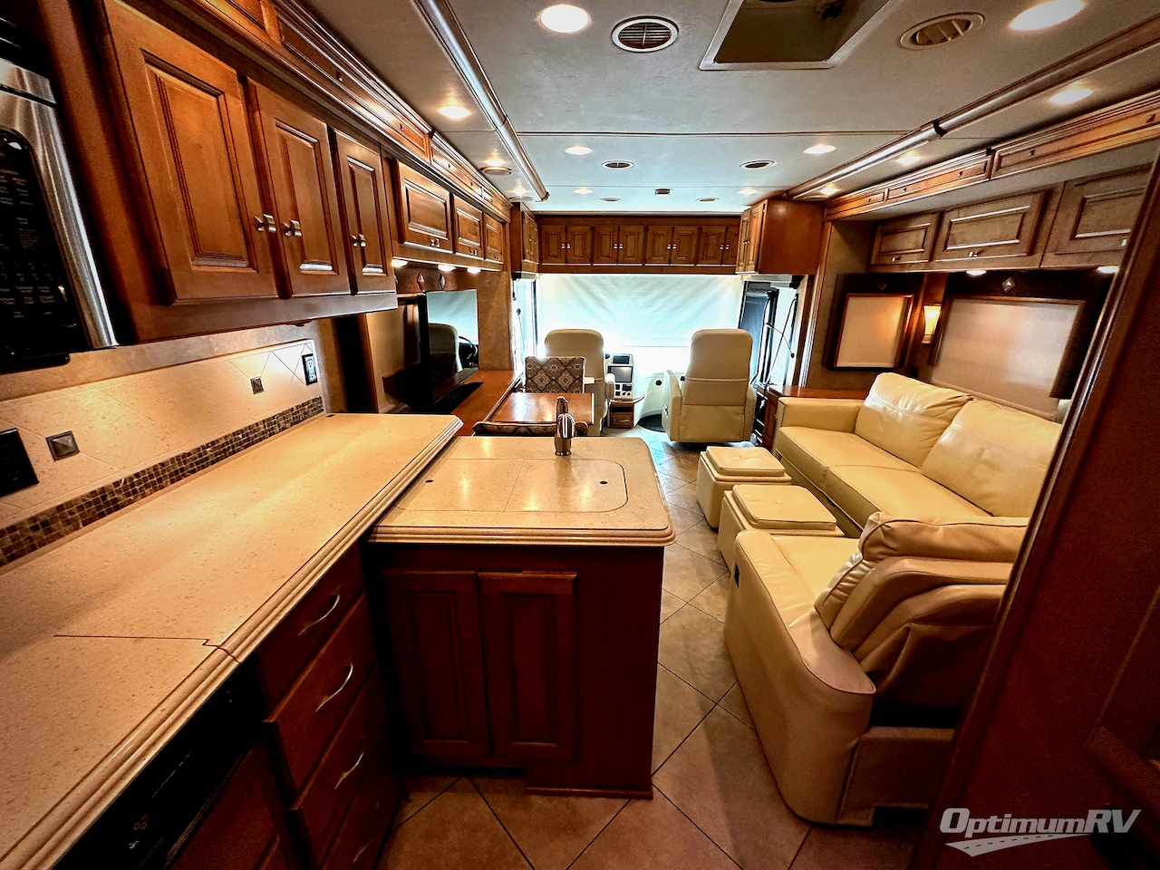 2014 Itasca Meridian 34B Photo 8