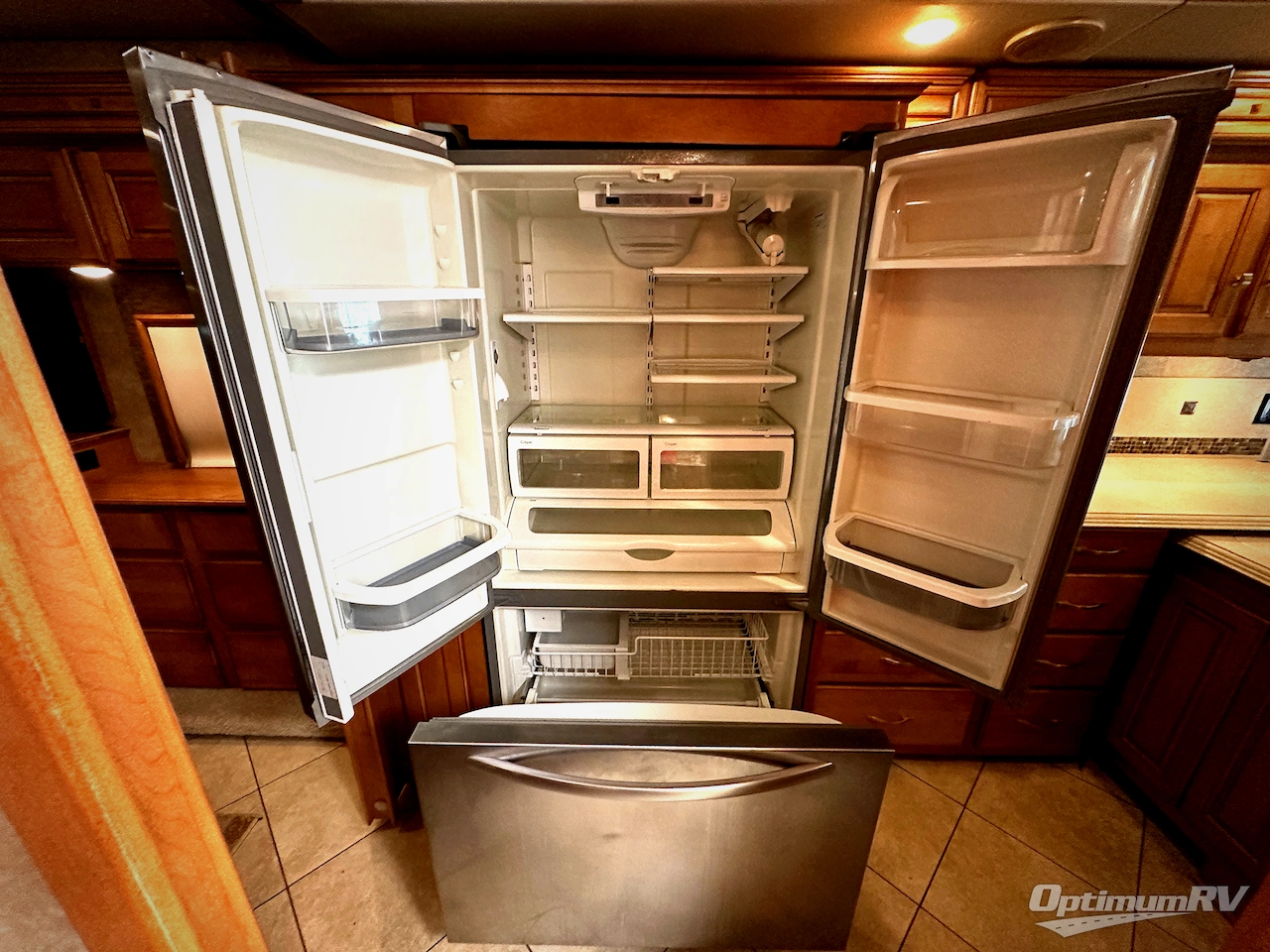 2014 Itasca Meridian 34B Photo 14