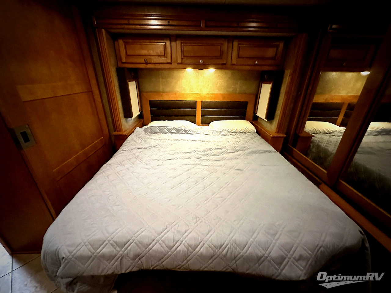 2014 Itasca Meridian 34B Photo 19