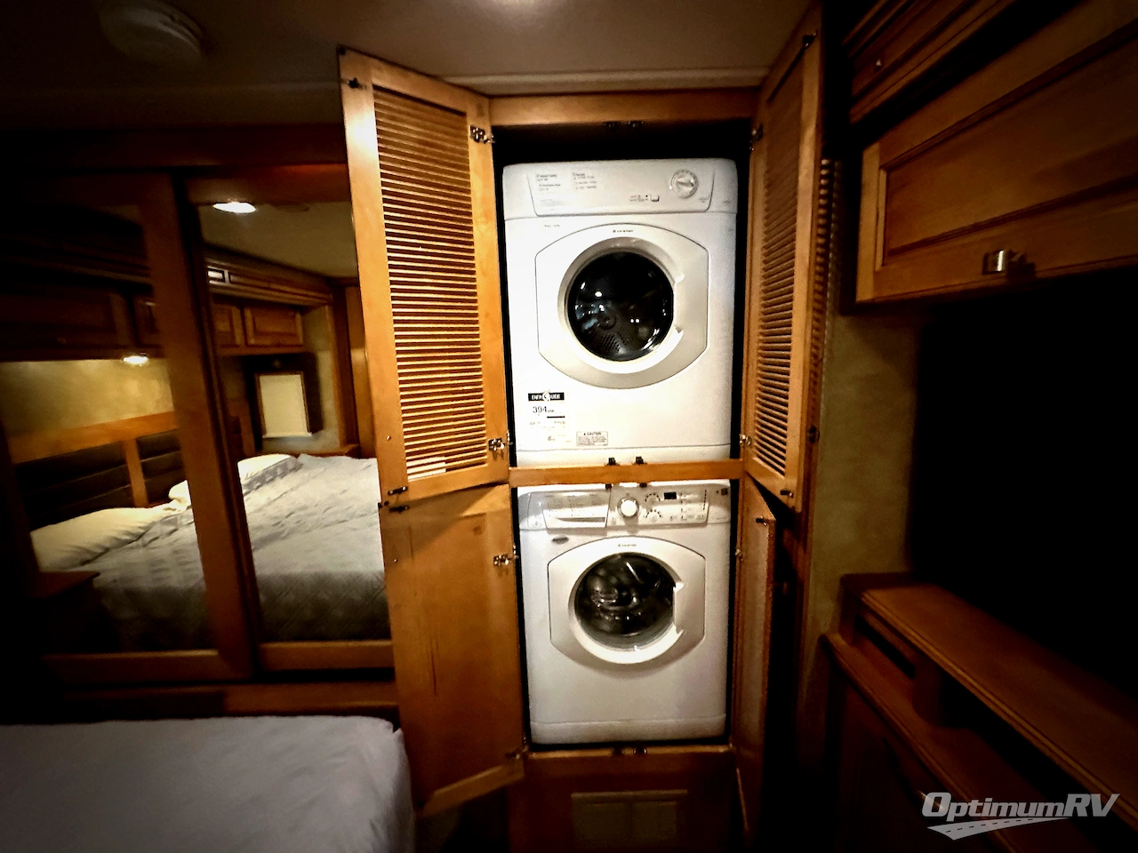 2014 Itasca Meridian 34B Photo 21