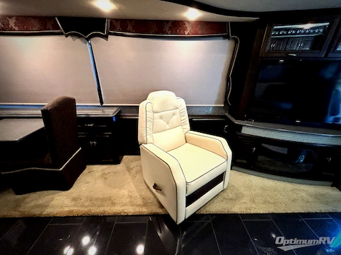 2015 Winnebago Grand Tour 42QL RV Photo 3
