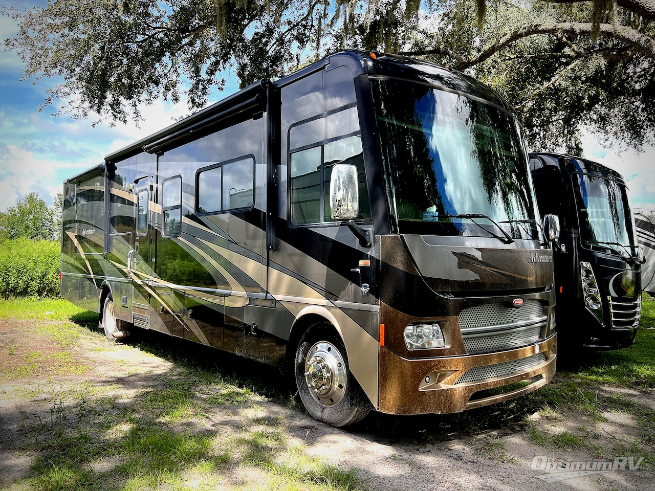 2012 Winnebago Adventurer 37F Photo 7