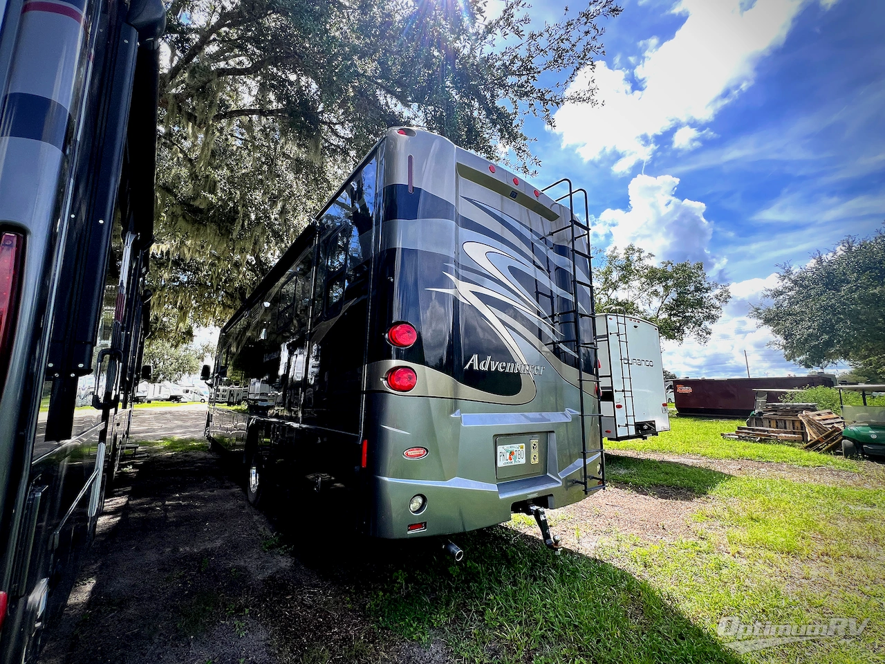 2012 Winnebago Adventurer 37F Photo 15