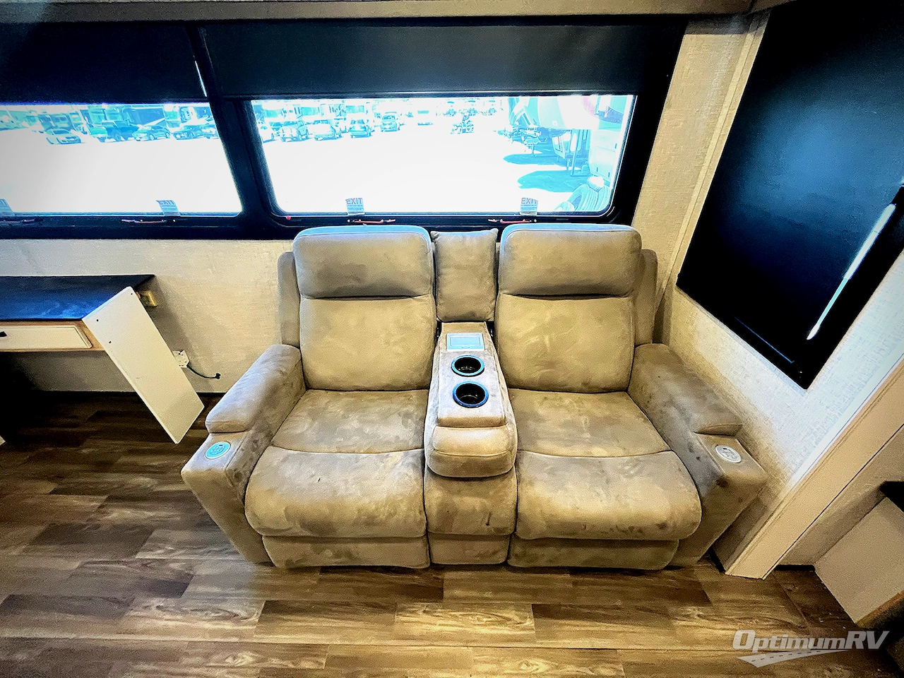 2024 Jayco North Point 377RLBH Photo 9