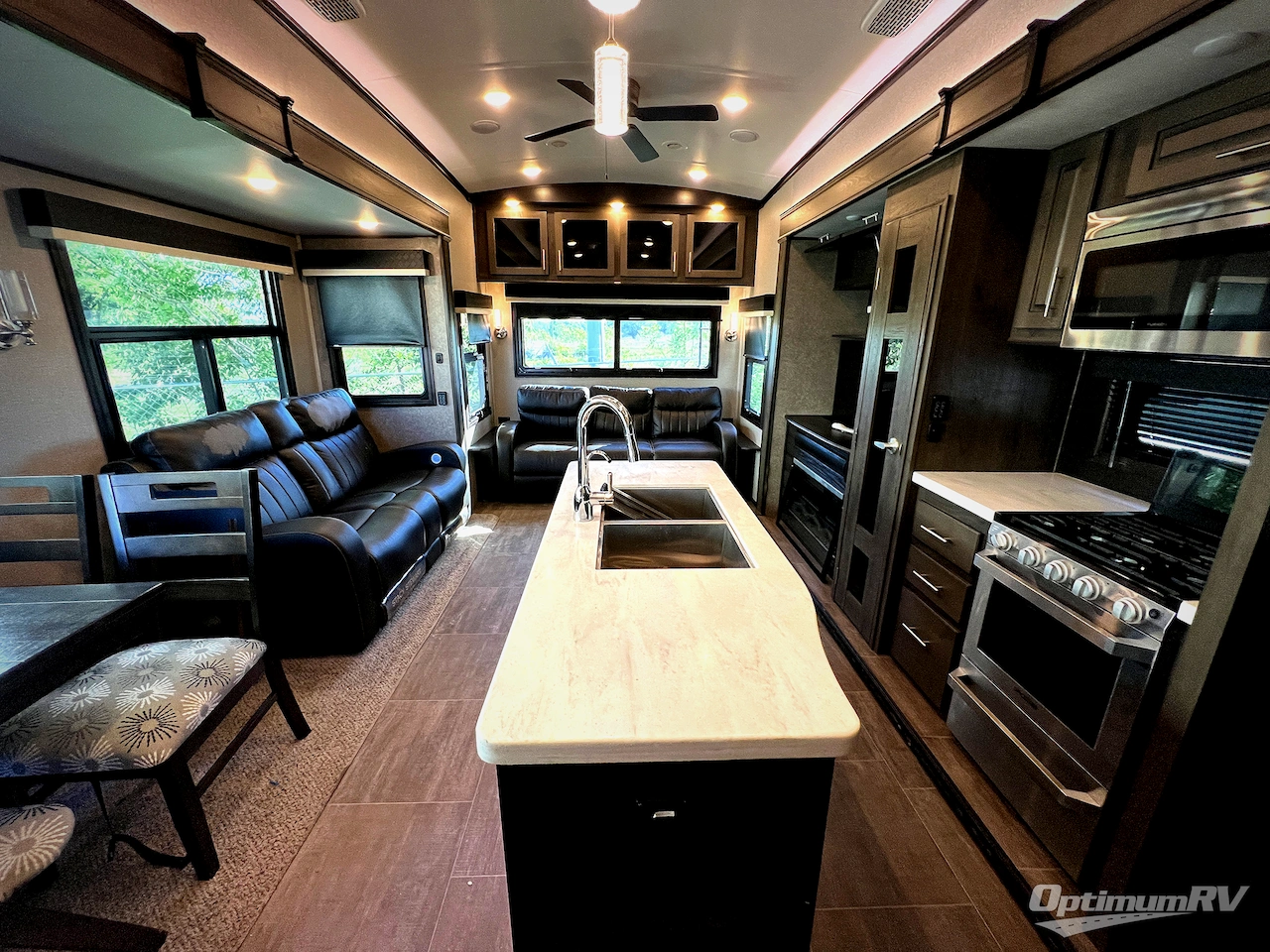 2020 Jayco North Point 377RLBH Photo 5