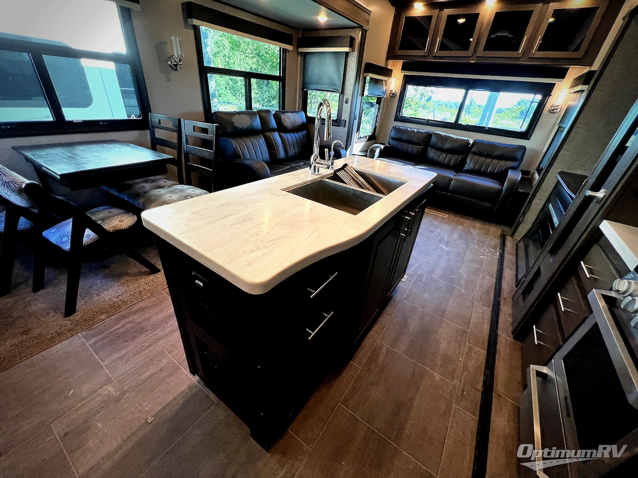 2020 Jayco North Point 377RLBH Photo 13