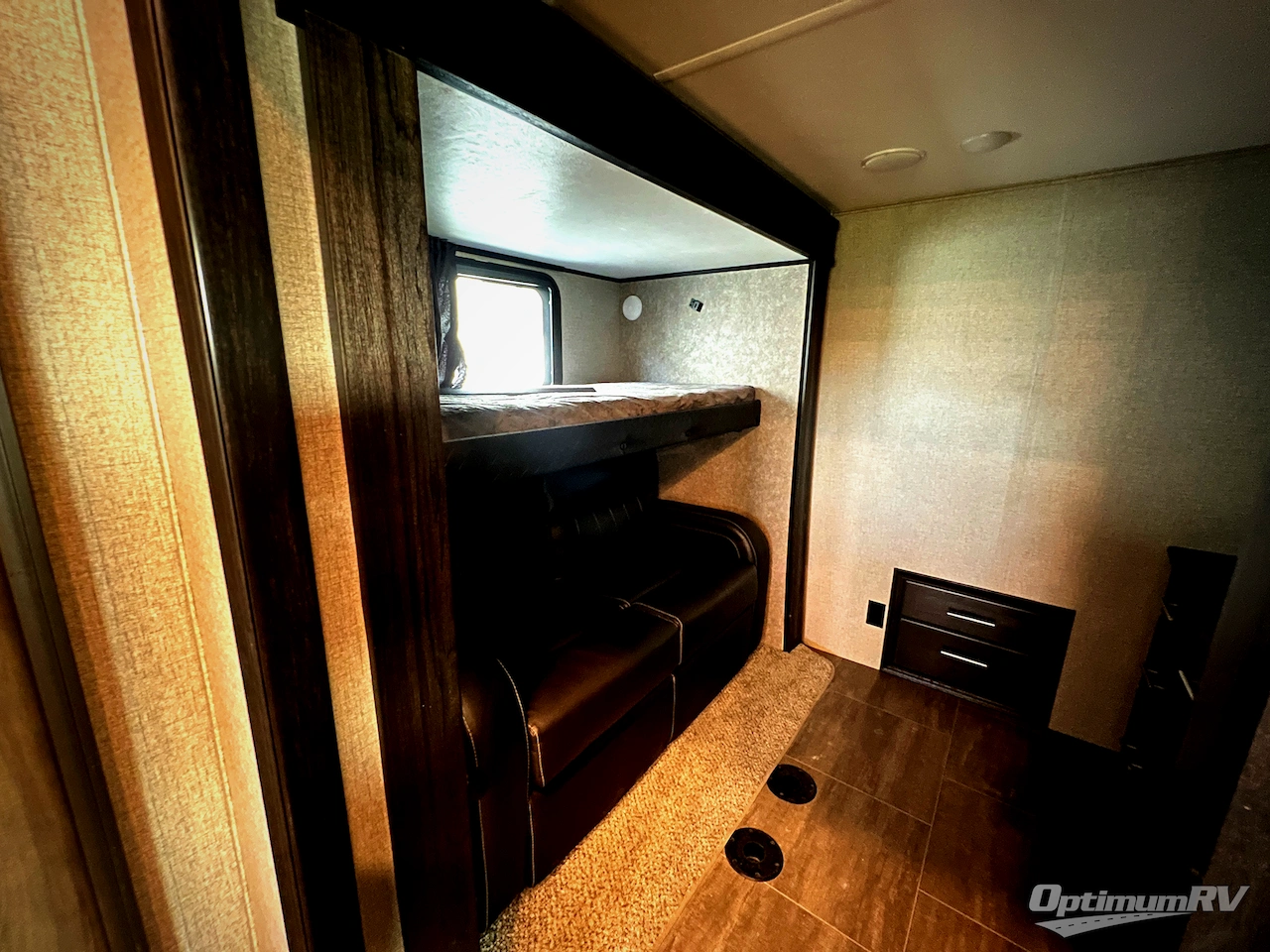 2020 Jayco North Point 377RLBH Photo 18