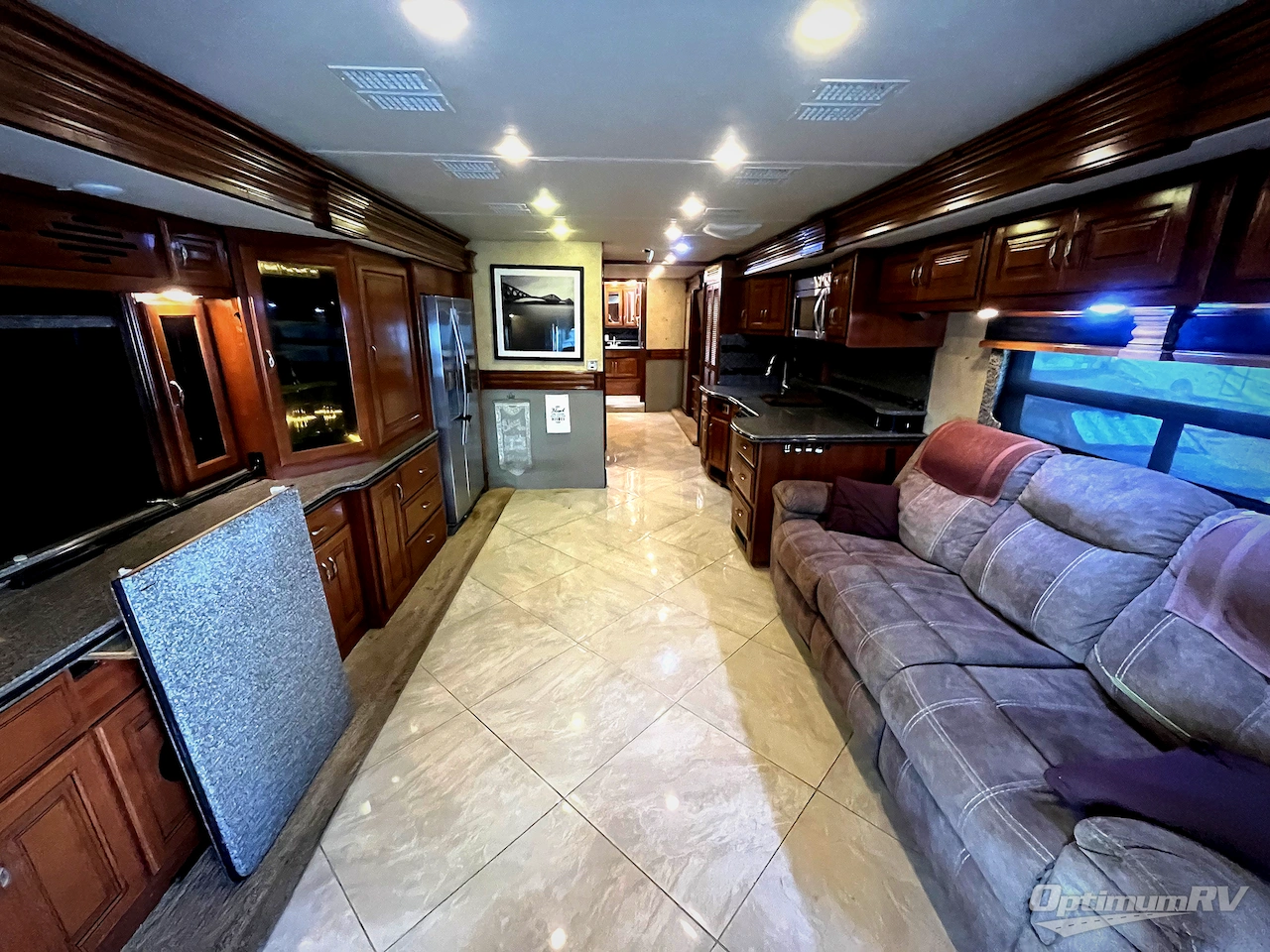 2015 Fleetwood Discovery 40E Photo 4