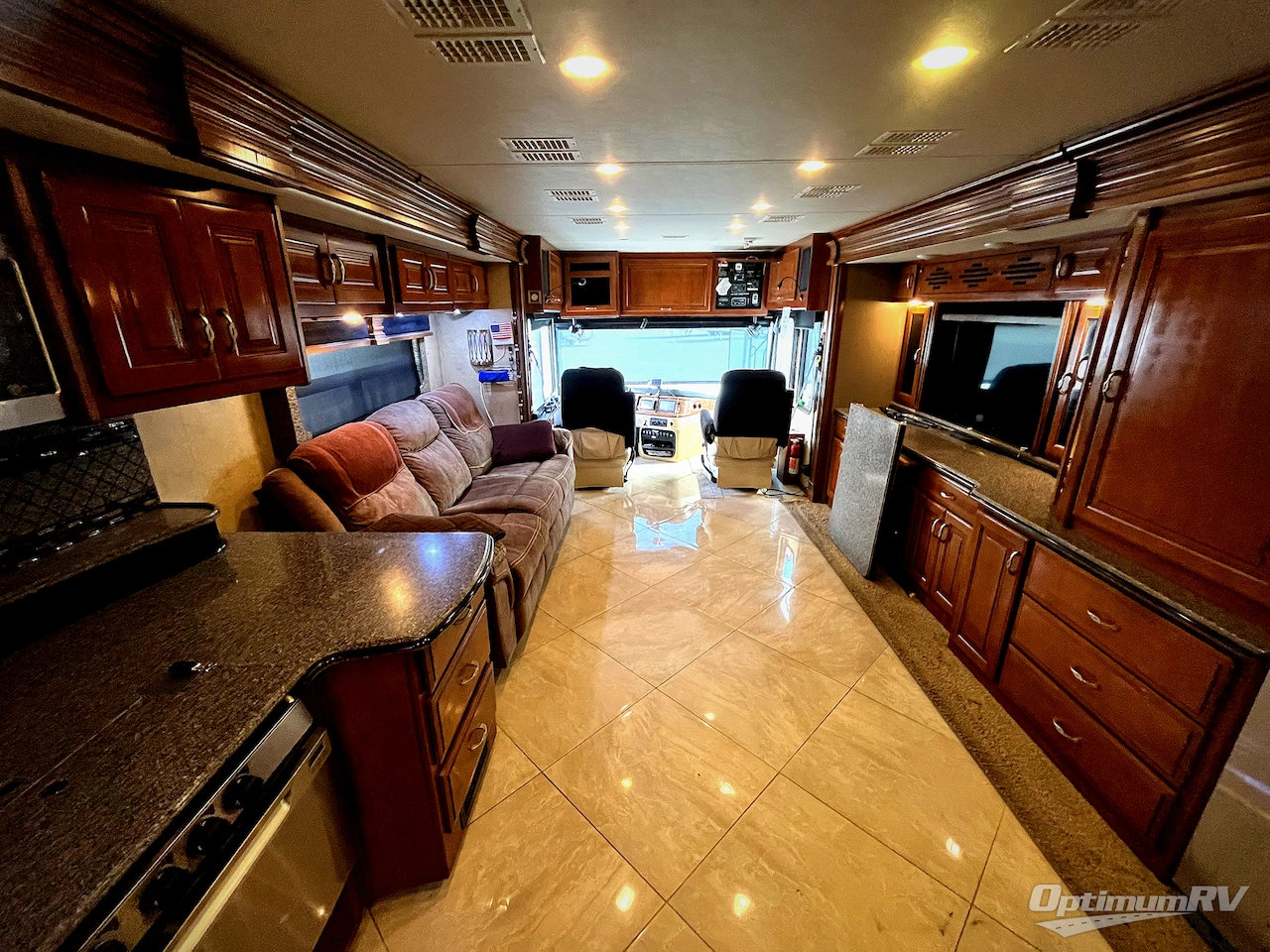 2015 Fleetwood Discovery 40E Photo 14