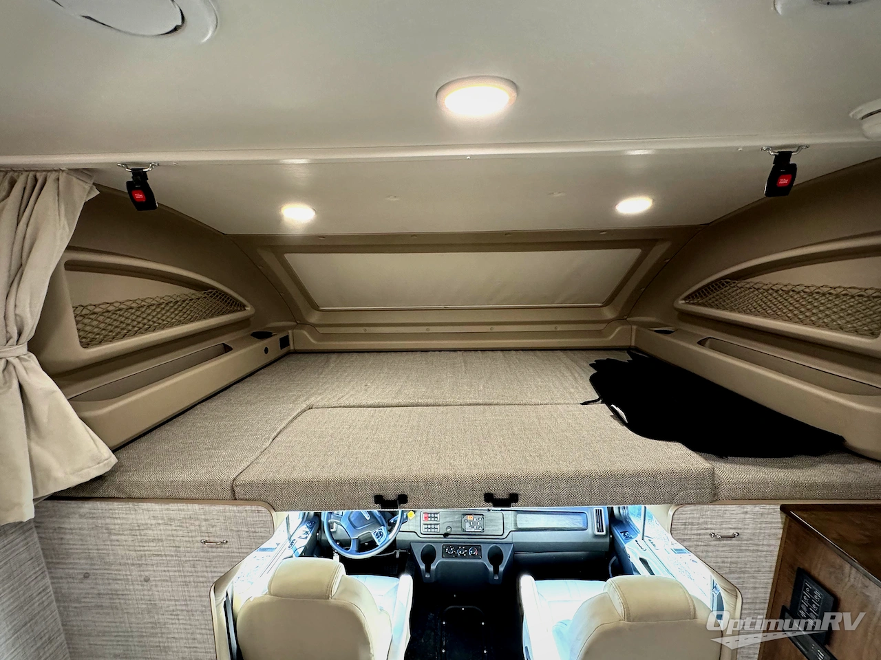 2025 Entegra Accolade 37M Photo 11