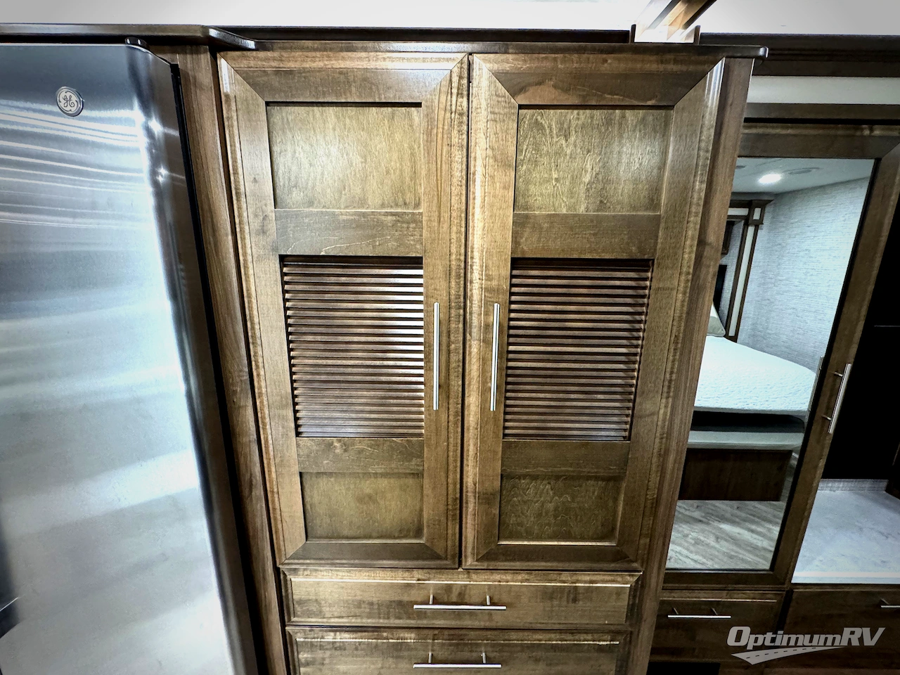 2025 Entegra Accolade 37M Photo 20