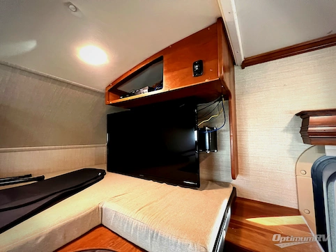 2018 Jayco Seneca 37FS RV Photo 2