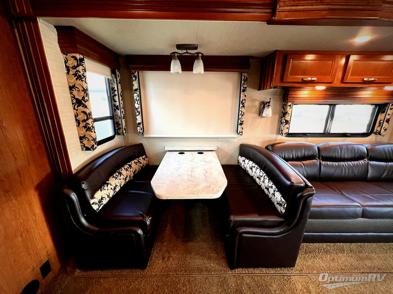 2018 Jayco Seneca 37FS Photo 11