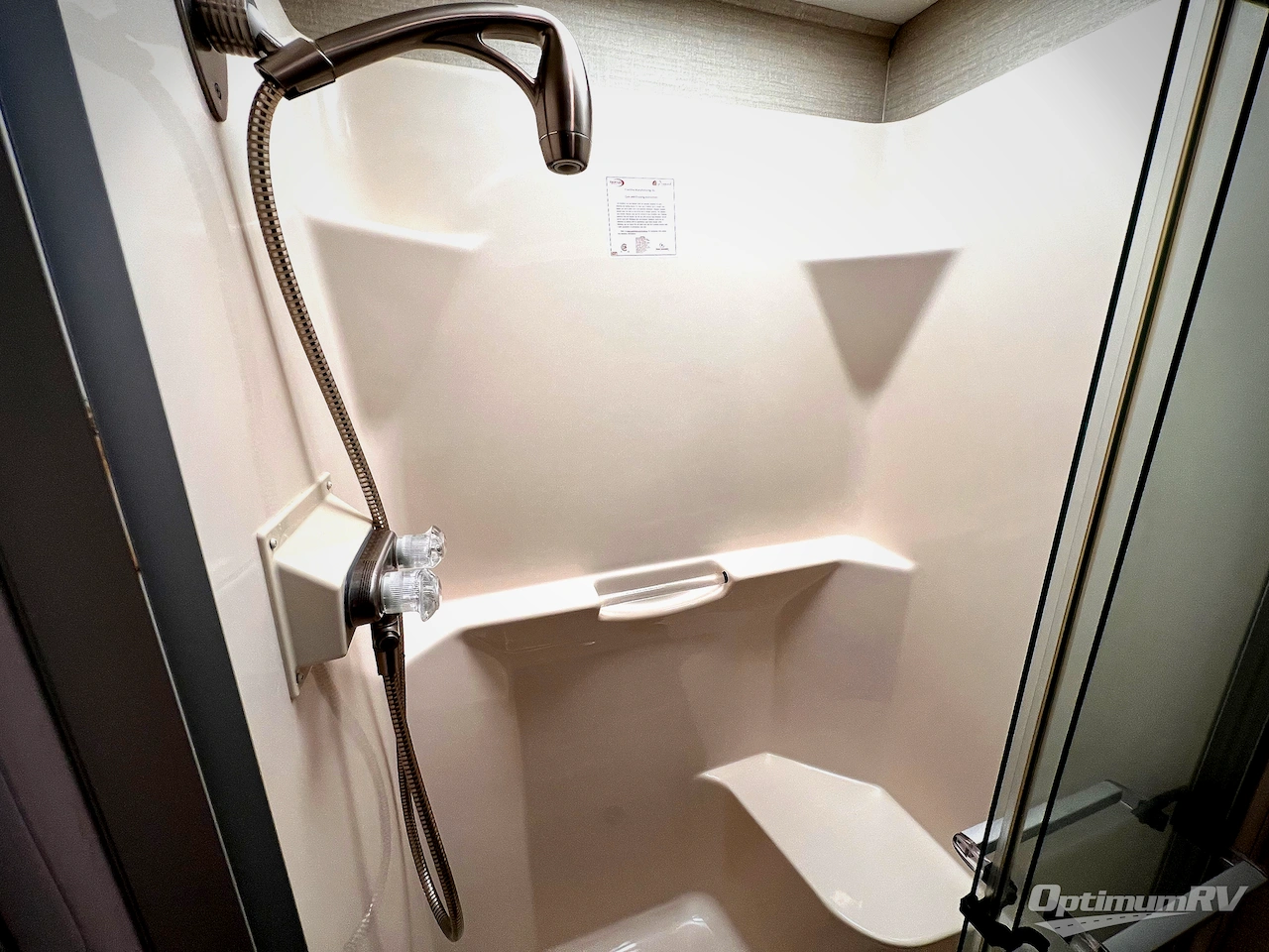 2018 Jayco Seneca 37FS Photo 21