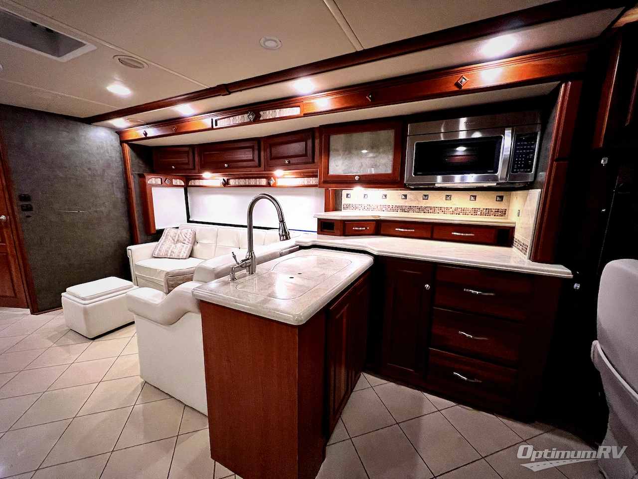 2015 Itasca Meridian 40R Photo 13