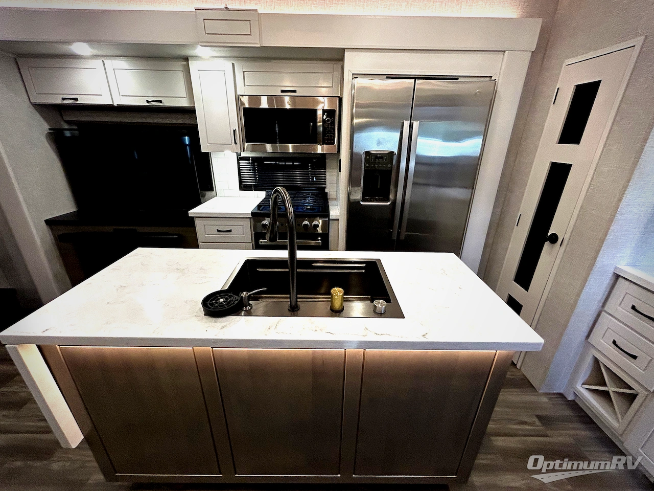 2025 Jayco North Point 390CKDS Photo 6