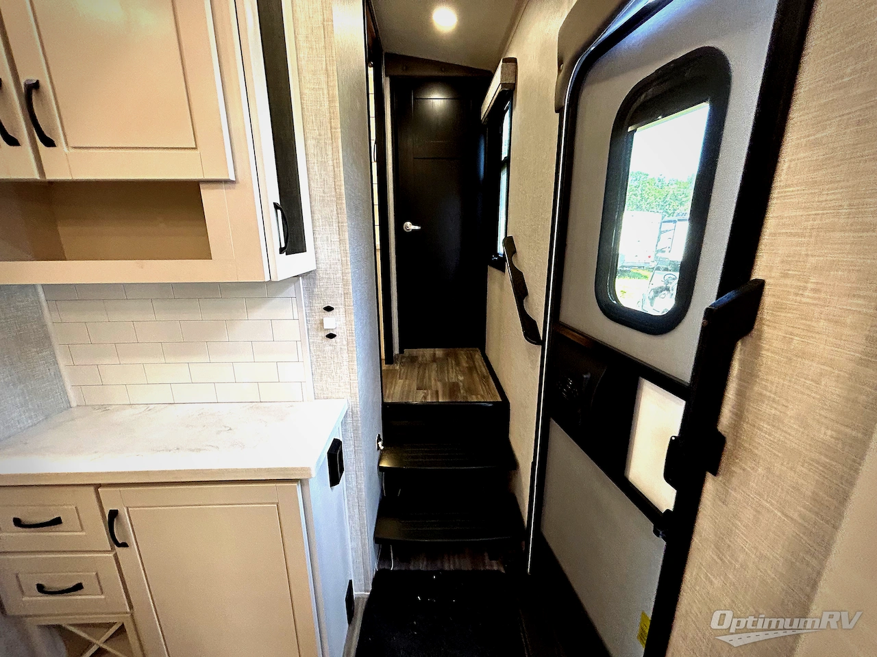 2025 Jayco North Point 390CKDS Photo 7