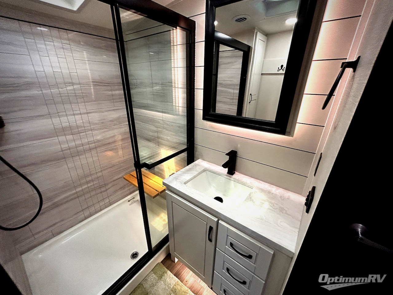 2025 Jayco North Point 390CKDS Photo 14