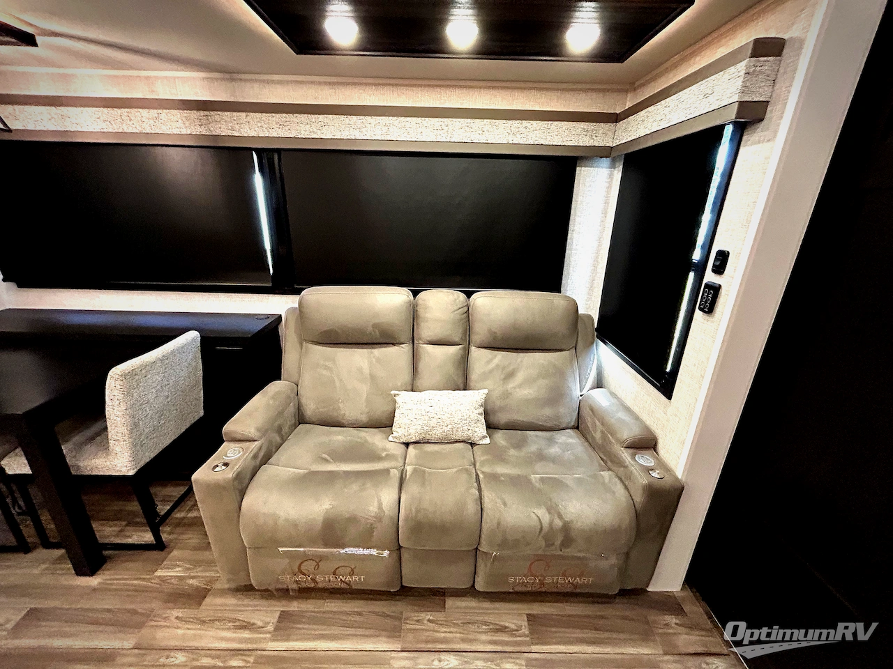 2025 Jayco North Point 390CKDS Photo 18