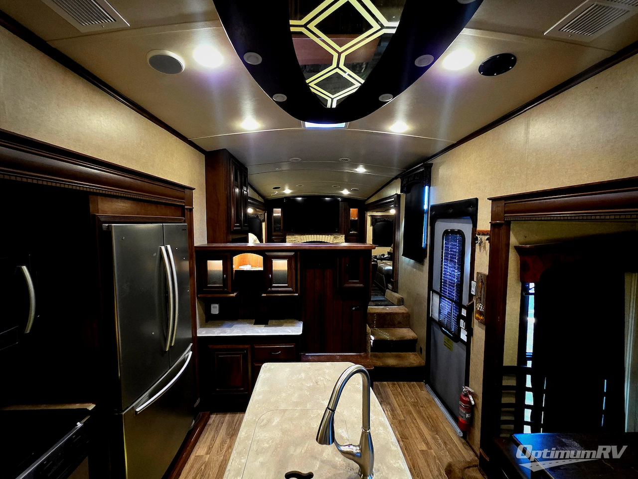 2015 Jayco Pinnacle 38FLSA Photo 2
