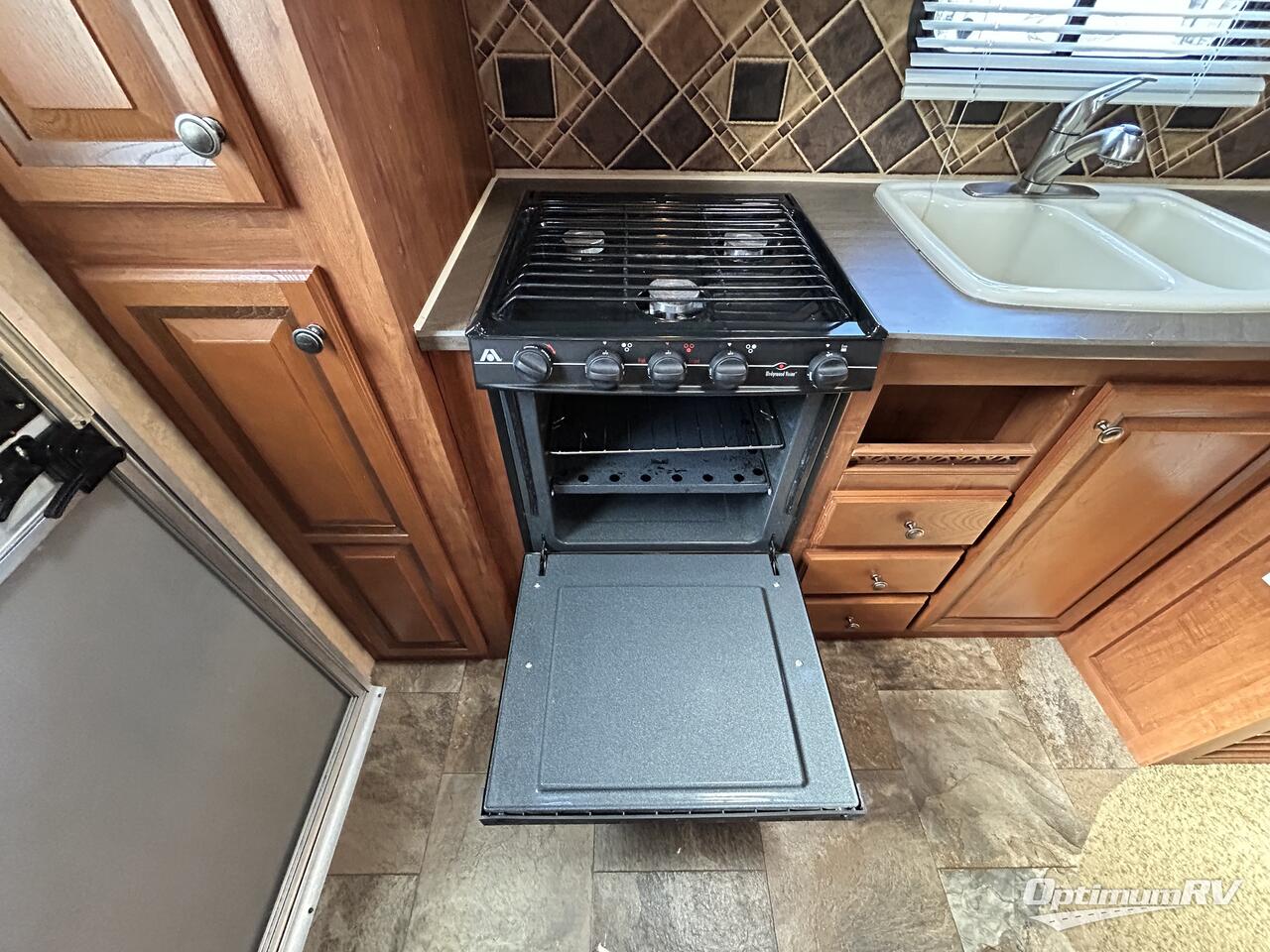 2012 Jayco Eagle Super Lite 266RKS Photo 7