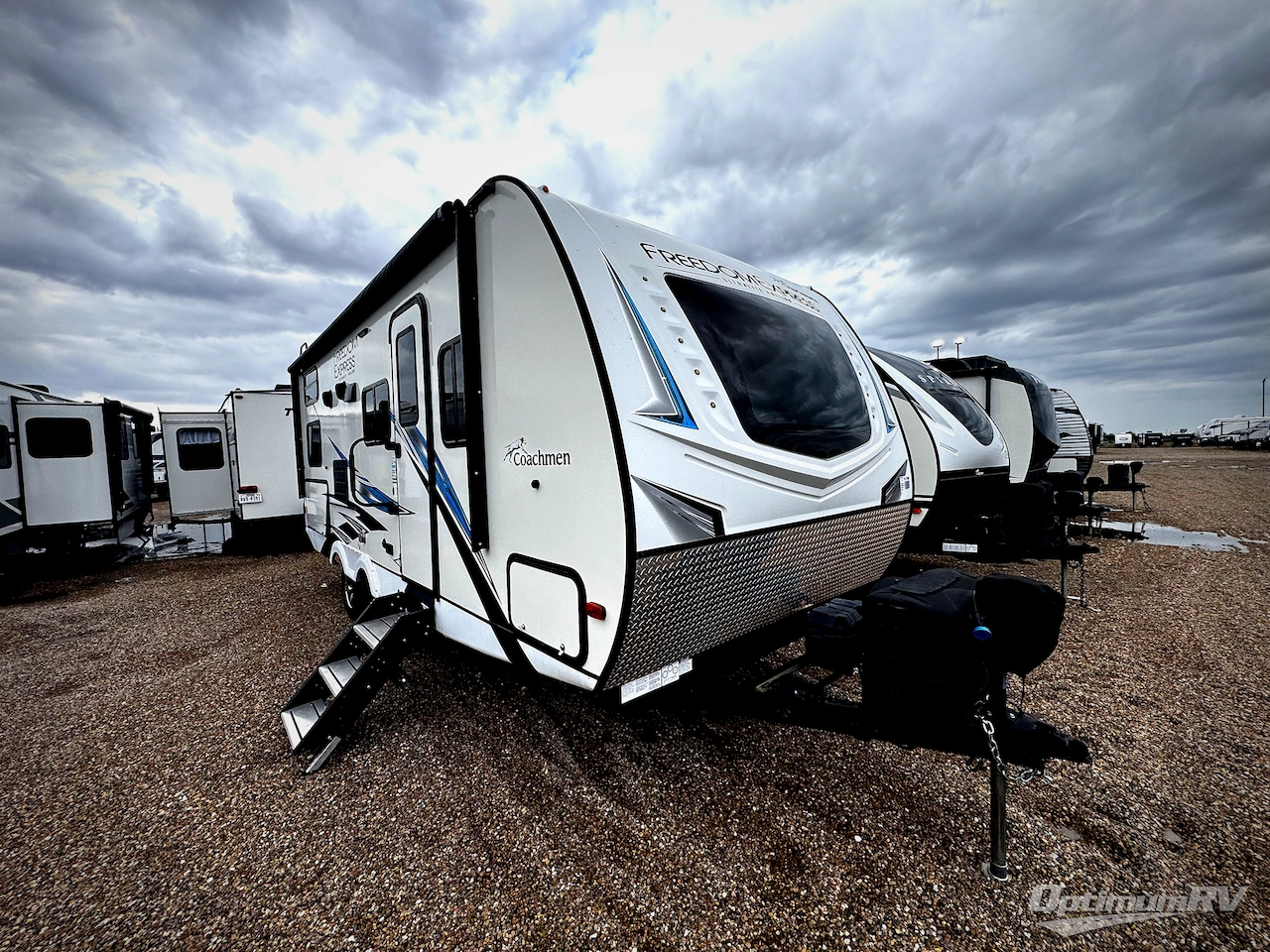 2021 Coachmen Freedom Express Ultra Lite 238BHS Photo 1