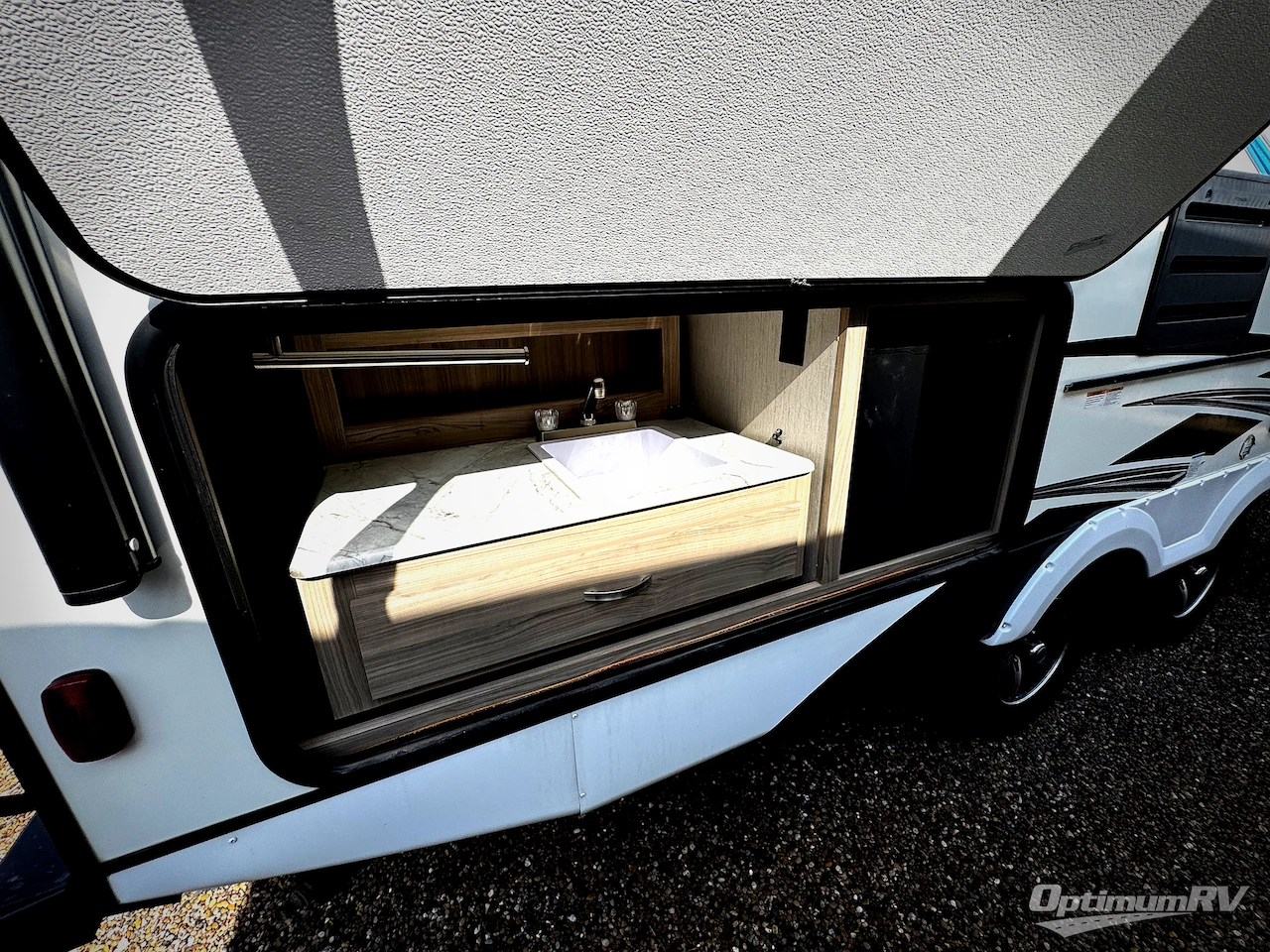 2021 Forest River Freedom Express photo 3