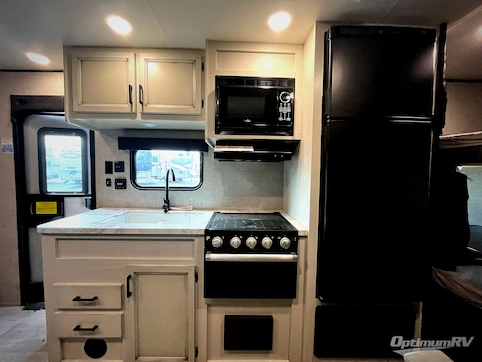2022 Jayco Jay Flight SLX 8 264BH RV Photo 3
