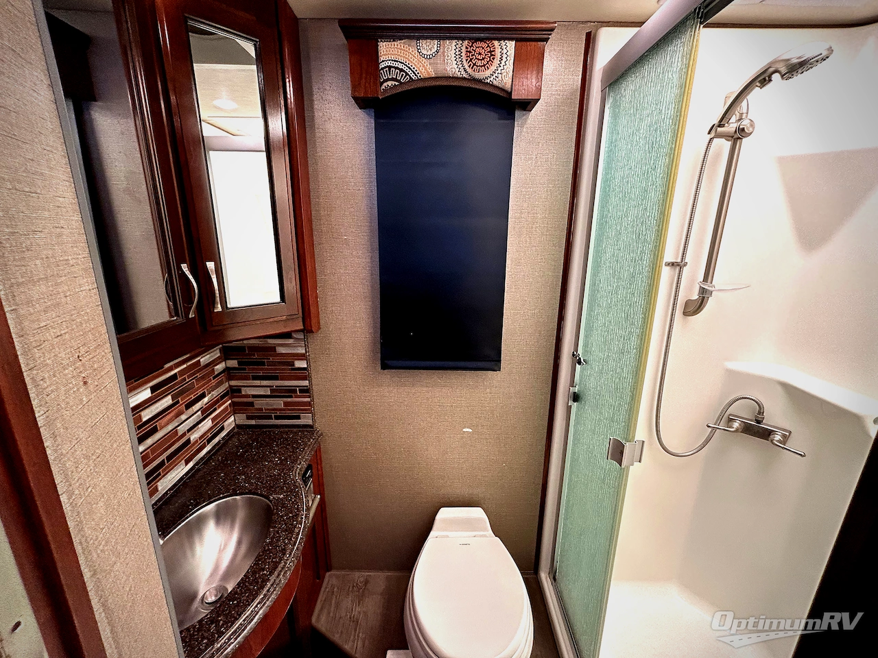 2018 Fleetwood Pace Arrow 35E Photo 20