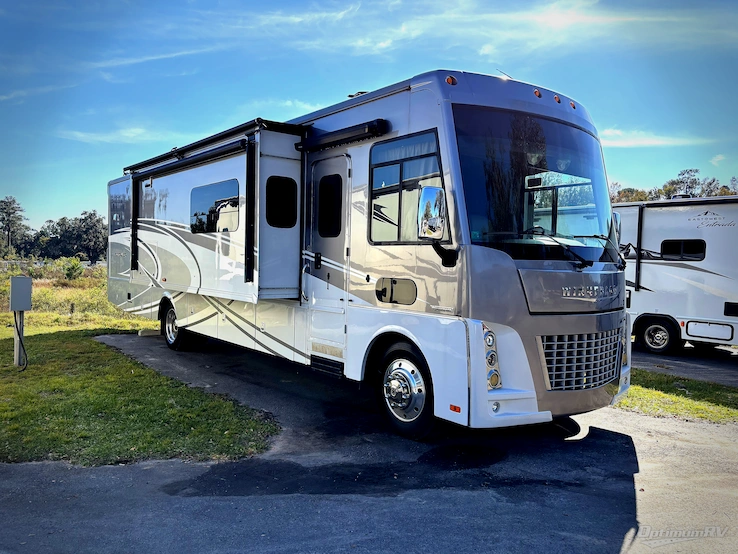 2016 Itasca Suncruiser 38Q RV Photo 1