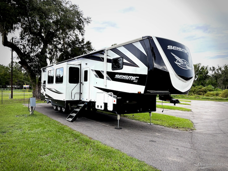 2024 Jayco Seismic 395 RV Photo 1