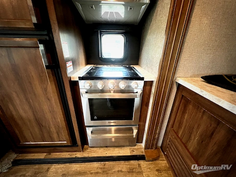 2020 Jayco Eagle HT 27.5RLTS RV Photo 3