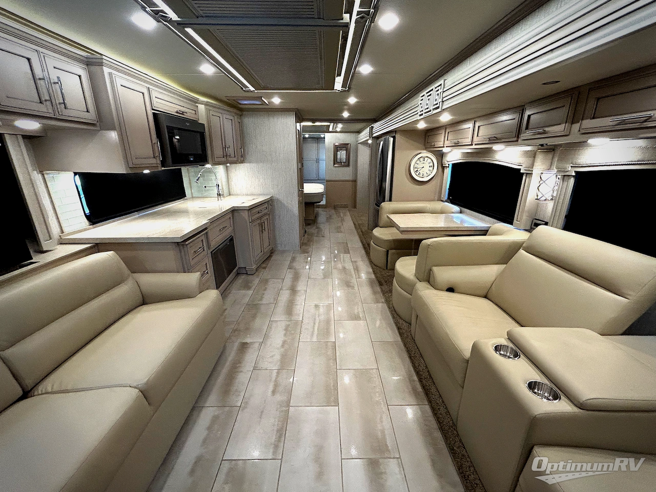 2022 Newmar Ventana 4369 Photo 4